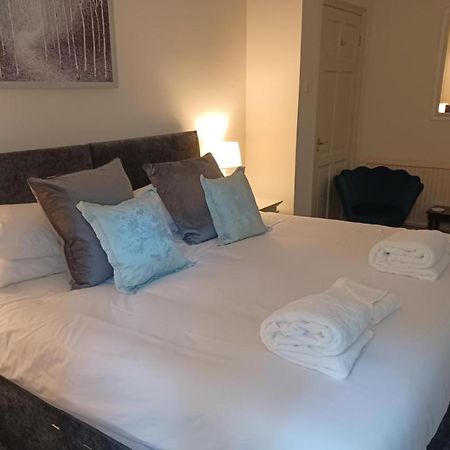 Holdfast Cottage Hotel Грейт Малвърн Екстериор снимка
