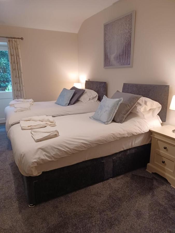 Holdfast Cottage Hotel Грейт Малвърн Екстериор снимка