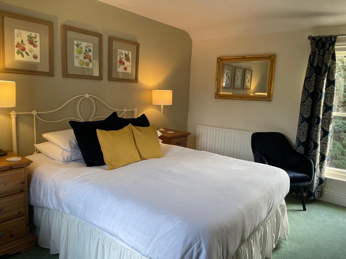 Holdfast Cottage Hotel Грейт Малвърн Екстериор снимка