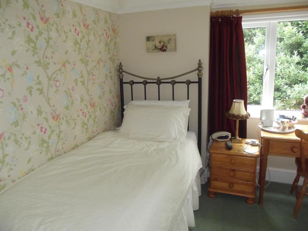 Holdfast Cottage Hotel Грейт Малвърн Стая снимка