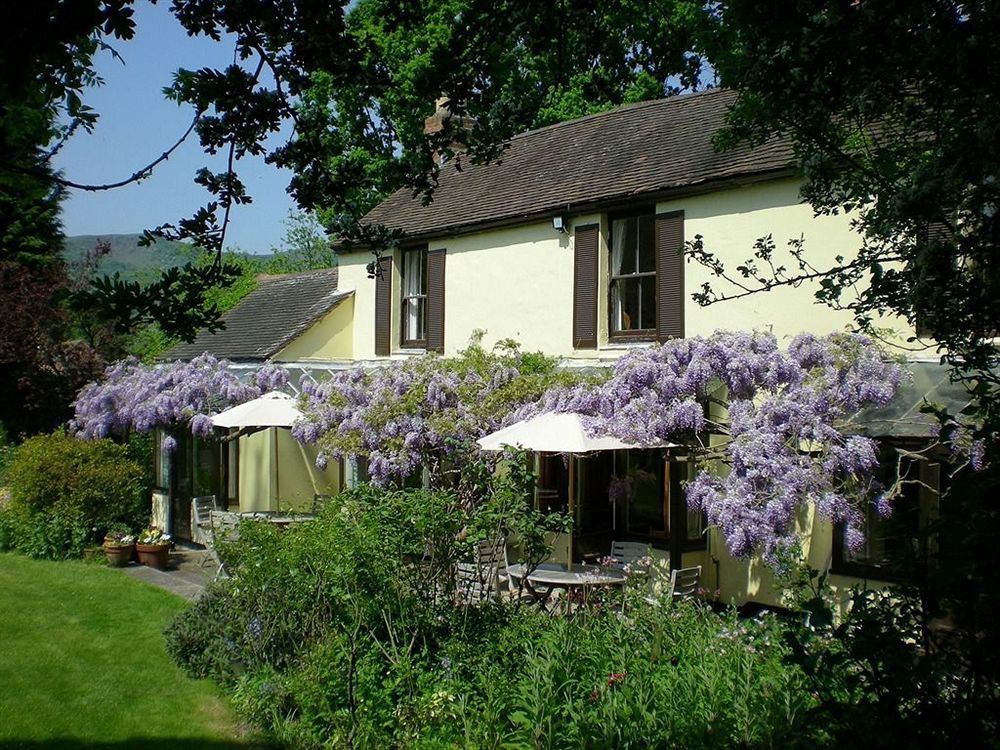 Holdfast Cottage Hotel Грейт Малвърн Екстериор снимка